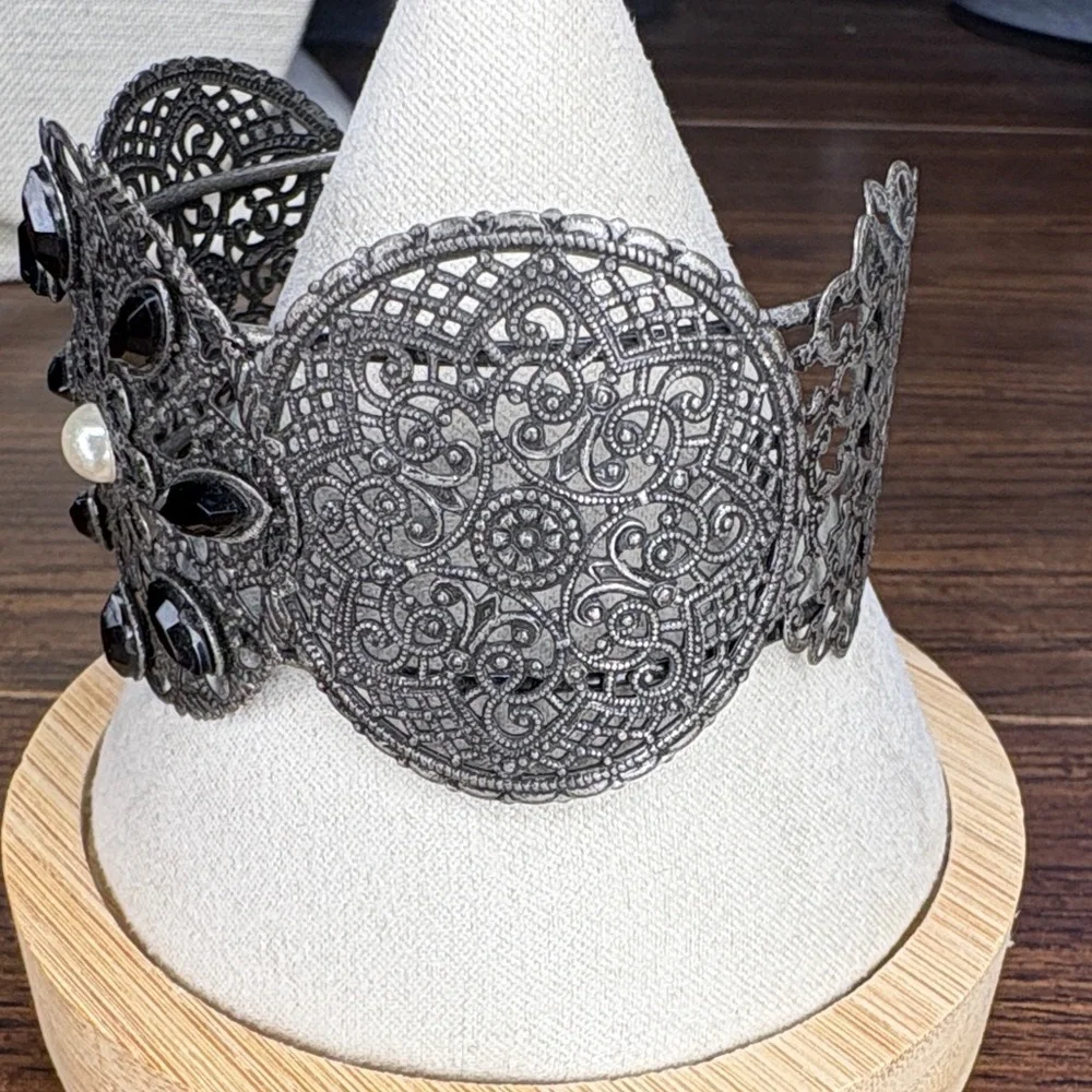 Elegant Black Filigree Cuff Bracelet